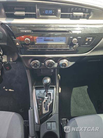 2014 Toyota Corolla LE - zdjęcie 11 z 35 - miniatura