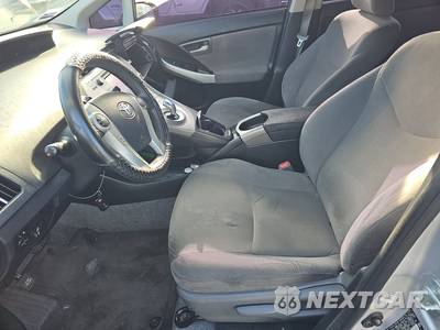 2015 Toyota Prius Two - zdjęcie 7 z 52 - miniatura