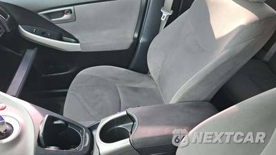 2015 Toyota Prius Two - zdjęcie 41 z 52 - miniatura