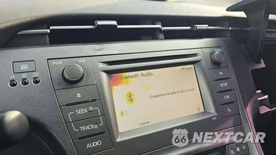 2015 Toyota Prius Two - zdjęcie 39 z 52 - miniatura