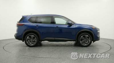 2025 Nissan Rogue SV - zdjęcie 8 z 12 - miniatura