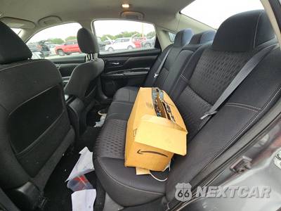 2017 Nissan Altima 2.5 S - zdjęcie 13 z 39 - miniatura