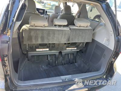 2016 Toyota Sienna XLE 7-Passenger 119.3" WB - zdjęcie 20 z 23 - miniatura