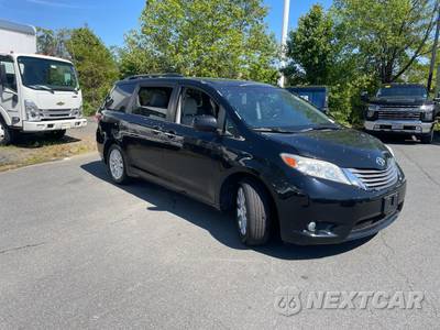 2016 Toyota Sienna XLE 7-Passenger 119.3" WB - zdjęcie 3 z 23 - miniatura