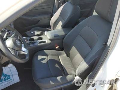 2025 Nissan Altima SV - zdjęcie 13 z 27 - miniatura