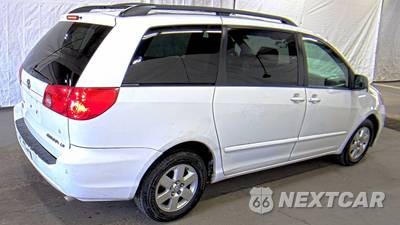 2010 Toyota Sienna LE Minivan 7-Passenger 119.3" WB - zdjęcie 4 z 56 - miniatura