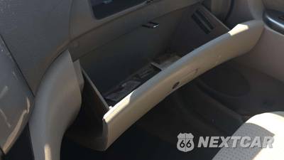 2010 Toyota Sienna LE Minivan 7-Passenger 119.3" WB - zdjęcie 37 z 56 - miniatura