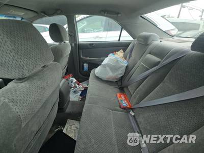 2002 Toyota Camry LE - zdjęcie 13 z 29 - miniatura