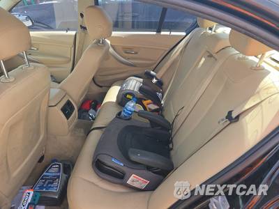 2015 BMW 3 Series Sedan 320i xDrive - zdjęcie 13 z 34 - miniatura