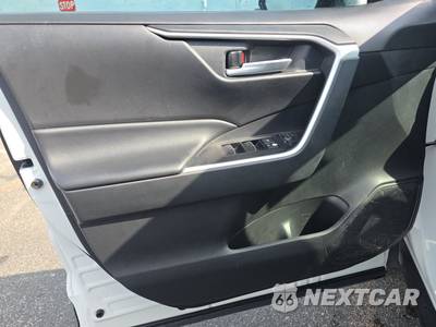 2023 Toyota RAV4 XLE - zdjęcie 9 z 23 - miniatura