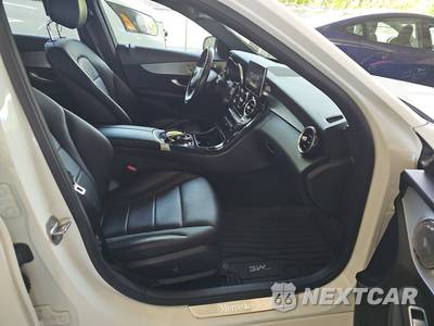 2018 Mercedes-Benz C 300 4MATIC Sedan - zdjęcie 8 z 33 - miniatura