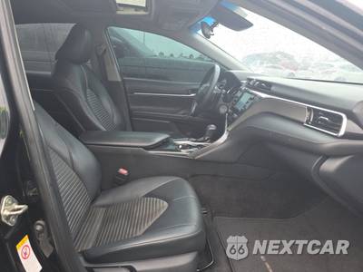 2018 Toyota Camry SE - zdjęcie 14 z 39 - miniatura