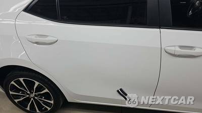 2017 Toyota Corolla SE Sedan - zdjęcie 4 z 6 - miniatura
