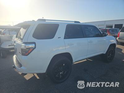 2021 Toyota 4Runner SR5 - zdjęcie 4 z 31 - miniatura
