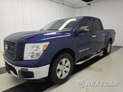 2019 Nissan TITAN SV Crew Cab Short Bed
