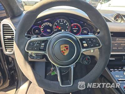 2023 Porsche Cayenne GTS - zdjęcie 10 z 18 - miniatura