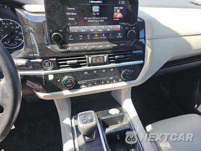 2022 Nissan Pathfinder SL - zdjęcie 11 z 47 - miniatura