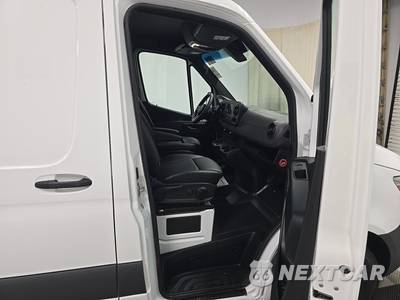 2024 Mercedes-Benz Sprinter 2500 Cargo Van 144.0" WB - zdjęcie 8 z 20 - miniatura