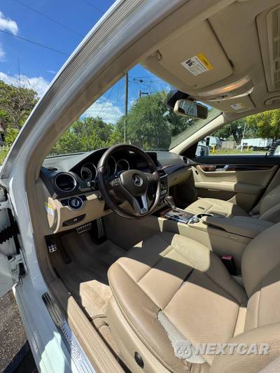 2013 Mercedes-Benz C 250 Sedan - zdjęcie 6 z 14 - miniatura