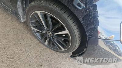 2020 Toyota Camry XSE - zdjęcie 8 z 11 - miniatura