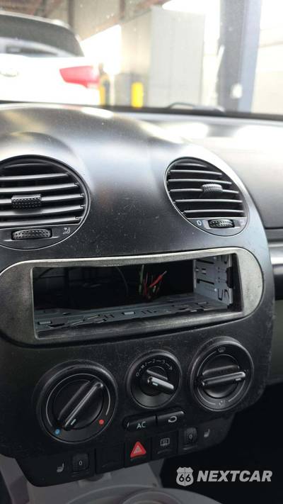2003 Volkswagen New Beetle Convertible GLS - zdjęcie 24 z 38 - miniatura