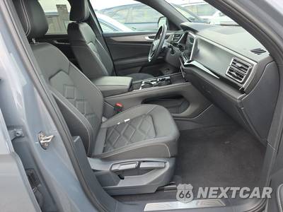 2025 Volkswagen Atlas Cross Sport 2.0T SE w/Technology - zdjęcie 8 z 19 - miniatura