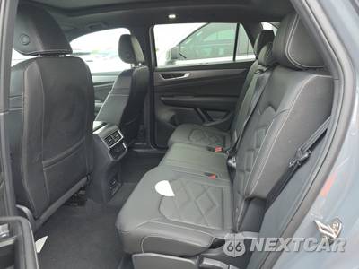 2025 Volkswagen Atlas Cross Sport 2.0T SE w/Technology - zdjęcie 13 z 19 - miniatura