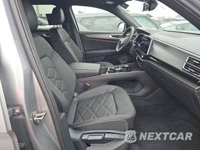 2025 Volkswagen Atlas Cross Sport 2.0T SE w/Technology - zdjęcie 8 z 20 - miniatura