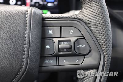 2026 Toyota Sequoia TRD Pro - zdjęcie 10 z 22 - miniatura