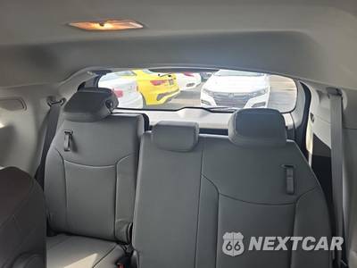 2024 Toyota Sienna Limited 7-Passenger 120.5" WB - zdjęcie 17 z 25 - miniatura