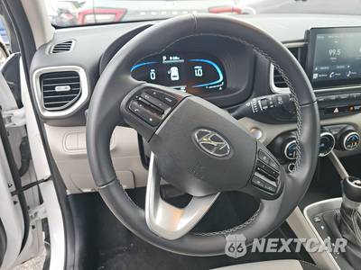 2025 Hyundai Venue SEL - zdjęcie 10 z 20 - miniatura