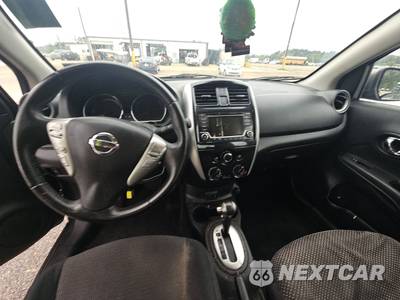 2017 Nissan Versa Sedan SV - zdjęcie 11 z 29 - miniatura