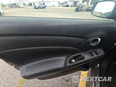 2017 Nissan Versa Sedan SV - zdjęcie 9 z 29 - miniatura