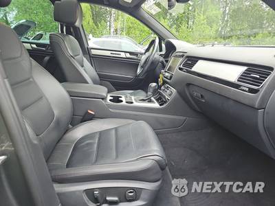 2014 Volkswagen Touareg V6 R-Line - zdjęcie 8 z 30 - miniatura