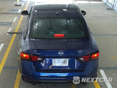 2024 Nissan Altima SR - zdjęcie 5 z 44 - miniatura