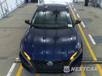 2024 Nissan Altima SR - zdjęcie 2 z 44 - miniatura