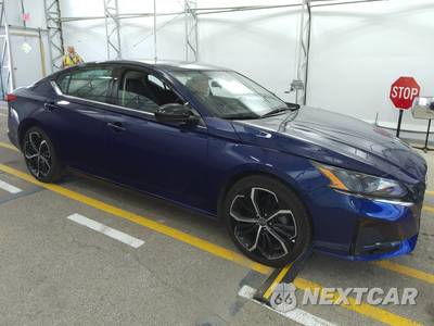 2024 Nissan Altima SR - zdjęcie 3 z 44 - miniatura