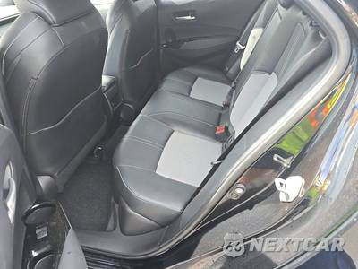 2022 Toyota Corolla Hatchback XSE - zdjęcie 13 z 32 - miniatura