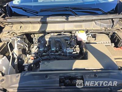 2025 Nissan Pathfinder Platinum - zdjęcie 16 z 20 - miniatura