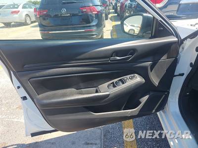 2025 Nissan Altima S - zdjęcie 9 z 17 - miniatura