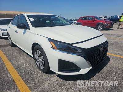2025 Nissan Altima S - zdjęcie 3 z 17 - miniatura