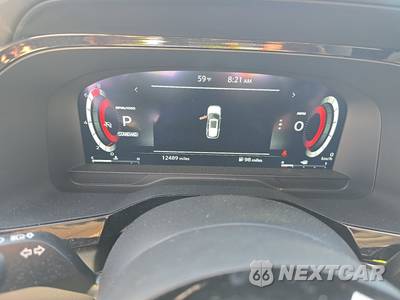 2025 Nissan Pathfinder Platinum - zdjęcie 12 z 20 - miniatura