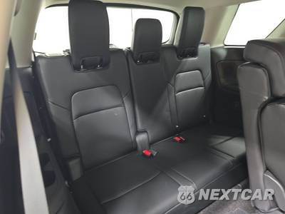 2025 Nissan Pathfinder Platinum - zdjęcie 14 z 20 - miniatura