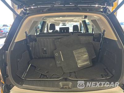 2025 Nissan Pathfinder Platinum - zdjęcie 16 z 18 - miniatura
