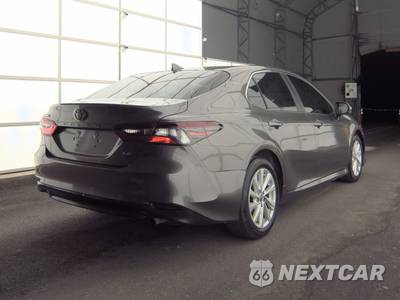 2023 Toyota Camry LE - zdjęcie 4 z 18 - miniatura