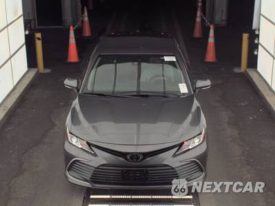 2023 Toyota Camry LE - zdjęcie 2 z 18 - miniatura