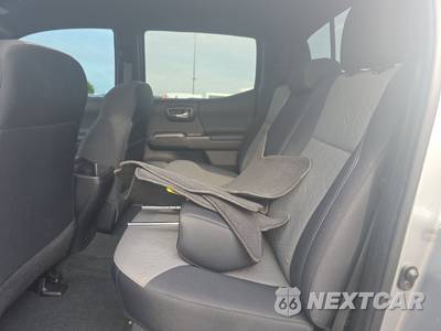 2023 Toyota Tacoma TRD Sport Crew Cab Medium Bed - zdjęcie 13 z 19 - miniatura