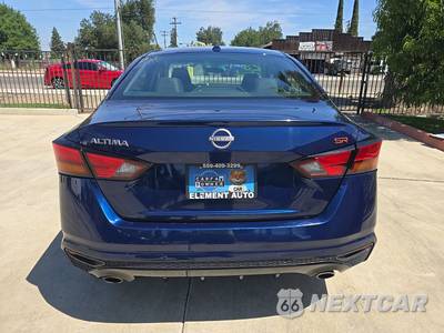 2023 Nissan Altima SR - zdjęcie 5 z 40 - miniatura