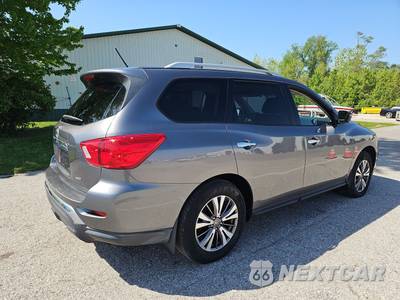 2017 Nissan Pathfinder S - zdjęcie 6 z 16 - miniatura