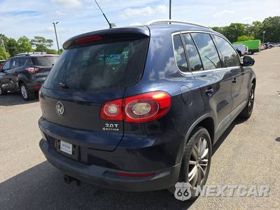 2011 Volkswagen Tiguan SE 4MOTION w/Sunroof & Navigation - zdjęcie 4 z 23 - miniatura